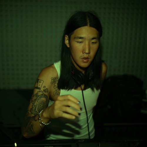 LAWRENCE LEE — artist photo