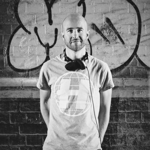 dj strongarmtom — artist photo