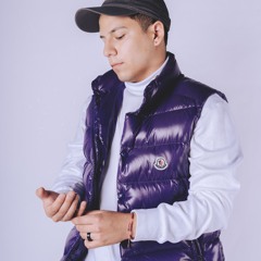 Roo Contreras