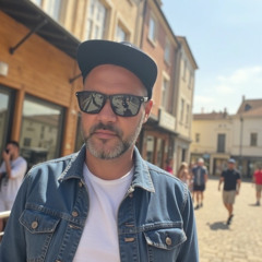 Alek Staze