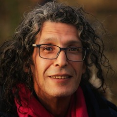 خالد حماده ٢٣