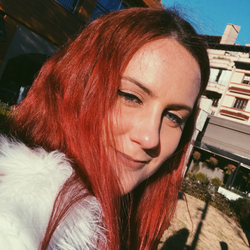 Luana Barkert’s avatar