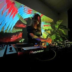 @vrubai techno