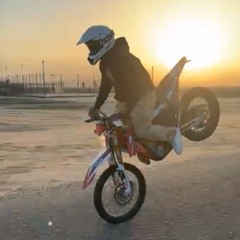 AR.