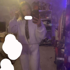 𝓈𝒽ℯ𝓁𝓁𝒷𝓎𝓋ℯ𝓇𝒽ℯℯ𝓈🖤🪩⚡️