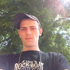 Kaisaschnitt Massengrab