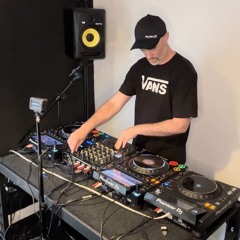 Progressive House Mix 1 - Dan Deacon