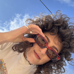 lauranapoliello