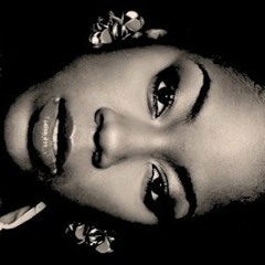Mrs. Jay Electronica