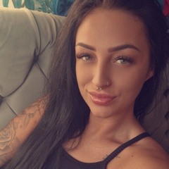 Laura Carr