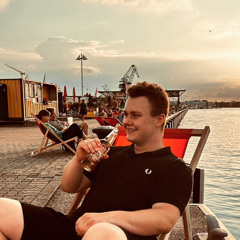 Aaron Schröder