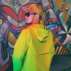 舞炯恩♡ ƃunɾʇn