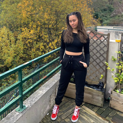 Khloé 🦋
