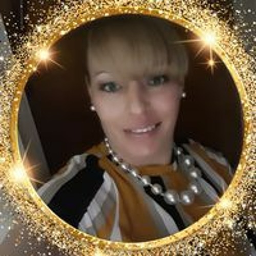 Christine Lewis’s avatar