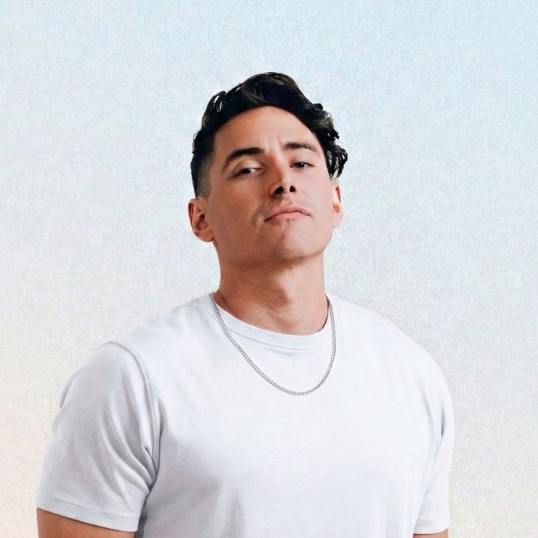 Stream Andrew Lux music | Listen to songs, albums, playlists for