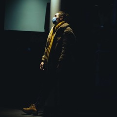 Waiting.for.jones