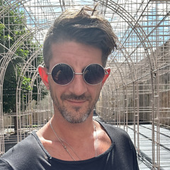 SIMON HAWK