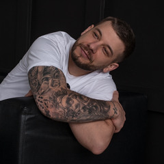 Рома Йовенко