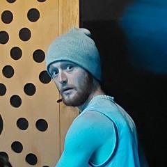 Derek the hair Gilligan