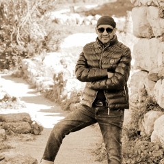 ESSAM KARIKA SINGER