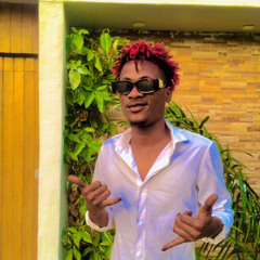 Ēsmåny Cēo Dos Bällęrs