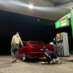 887245