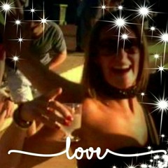 Caroline 💃🎧🎵🎉👏💃