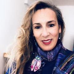 Michele Menchaca-Mogás