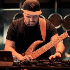 Real Bassist