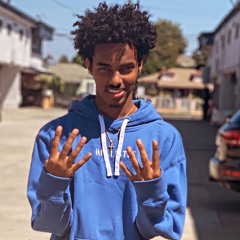 DBOITHEBAGCHASER