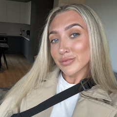 sophie holmes