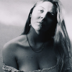 Mariana Zart