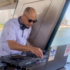 DJ ASH_B