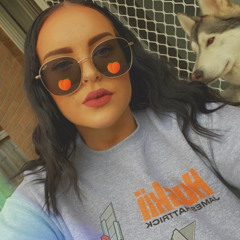 MIA HOLLY G