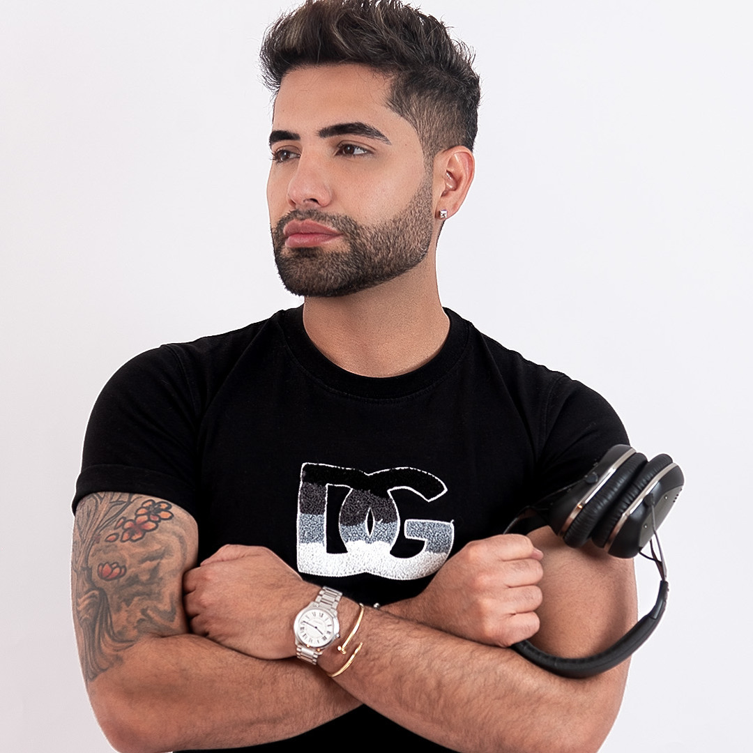 Stream Charlie Vazz Dj music | Listen to songs, albums, playlists