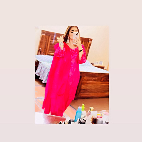 Xeenat Khan’s avatar