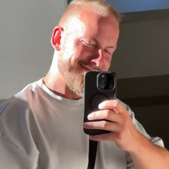 Dennis Pe