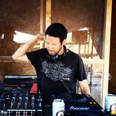 Metaform & Item - Alienized 192bpm 2015