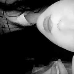 Karina bloodyyy Morta sexxy.🧟‍♀️