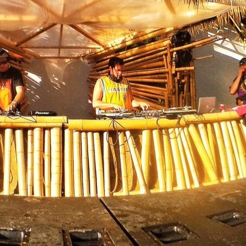 Nick Thayer ft. Currency, Lil' Wayne, Remy Ma-Where Tha Money  (Spinzo Booty)