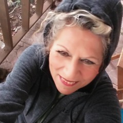 Toni_Blossom_T