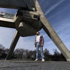 s   t   e   v   a   n