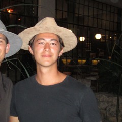 Ilias Hwang
