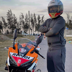 khoa biker