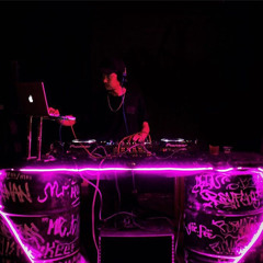 DJ  ARIGGZ