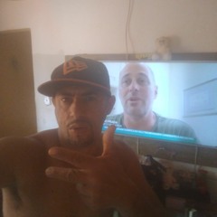 User 810476283