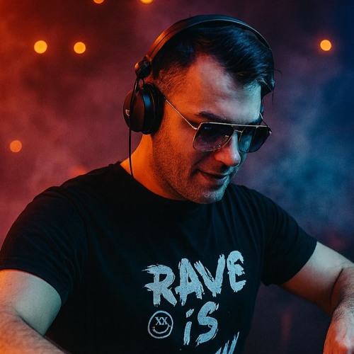 Micho Mixes Official artist photo