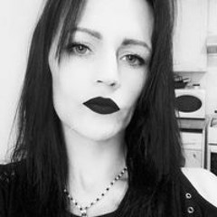 Zowie Hart