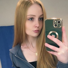 vivi_darlene