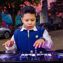 DJ Caduu